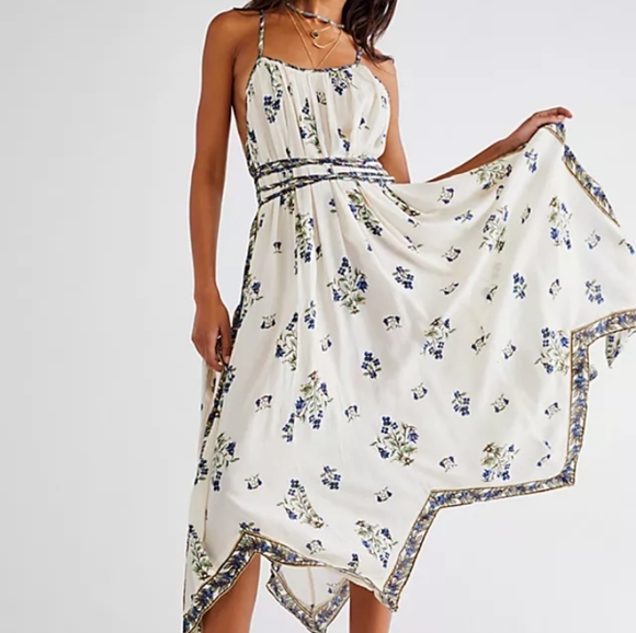 Free People Art Nouveau Maxi Dress Strappy Floral Print Asymmetrical Hem Sm NWT - Picture 2 of 15